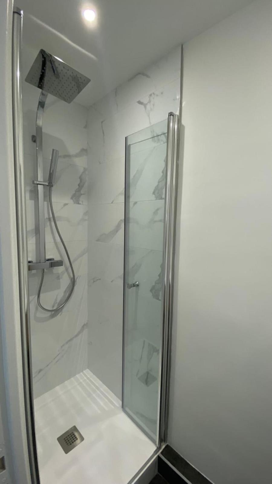 2-Bedroom Apartment For 4 People Near The Beach 멜리몽-플라주 외부 사진